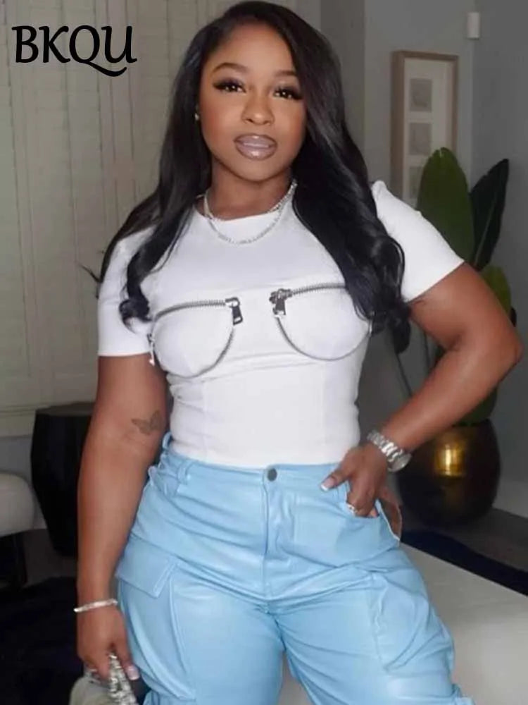 BKQU Chest Zip Decorate Y2K T-Shirt Women Chic O-Neck Short Sleeve Slim Crop Tops 2025 Summer Hipster All-Match Tees Streetwear