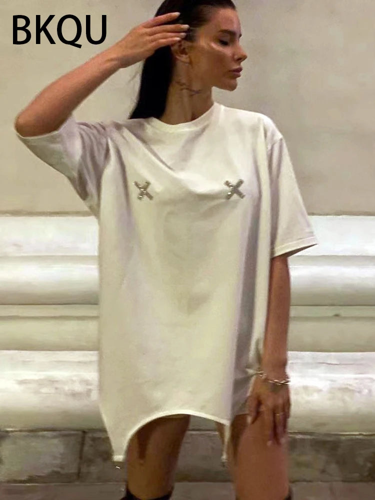 BKQU Designer Rivet T shirts Women Heavy Industry Short Sleeve Loose Tees Pullovers 2024 Summer O-neck Solid White Black Tops