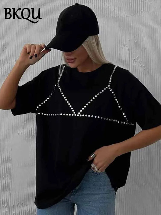 BKQU Loose T shirts for Women Bikini 3D Heavy Industry Rivet Short Sleeve Tee Shirts Round Neck Oversized Pullovers Black White