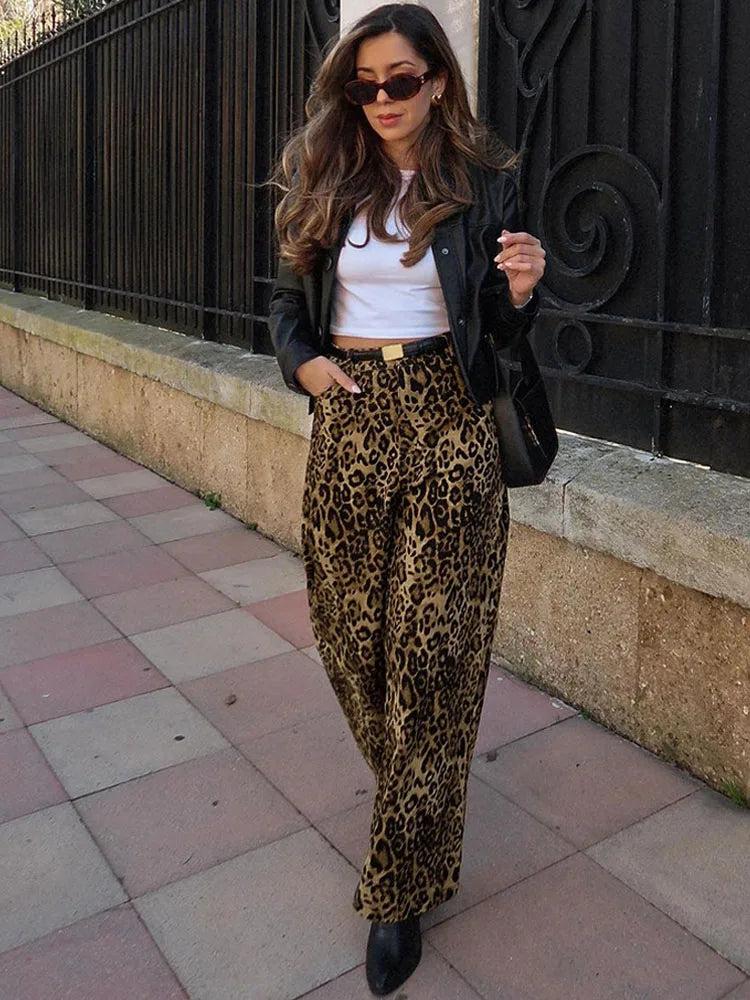 BKQU Leopard Print Wide Leg Pants Women Cotton Jeans Fashion High Waist Pocket Baggy Casual Straight Trousers Y2k Retro Street