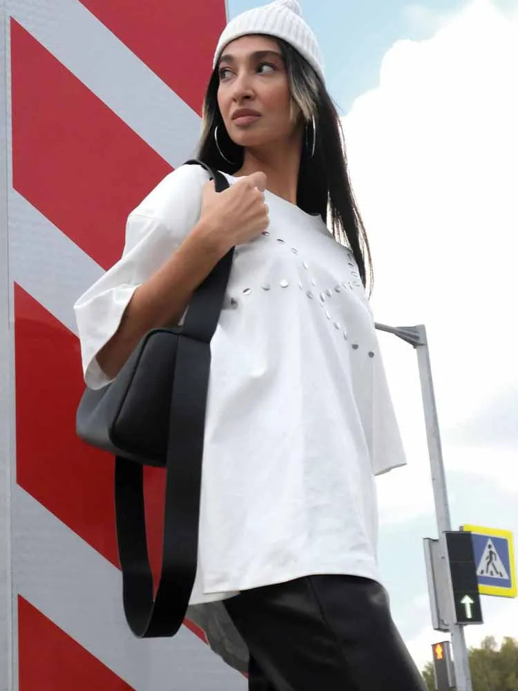 BKQU Loose T shirts for Women Bikini 3D Heavy Industry Rivet Short Sleeve Tee Shirts Round Neck Oversized Pullovers Black White